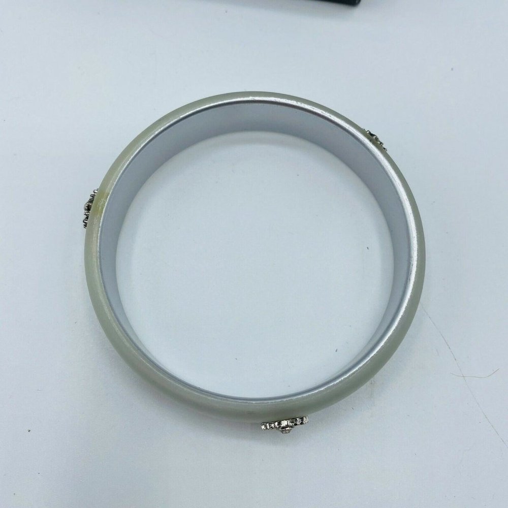 Avon Frosted Embellished Bangle Bracelet Silvertone - Picture 2 of 4